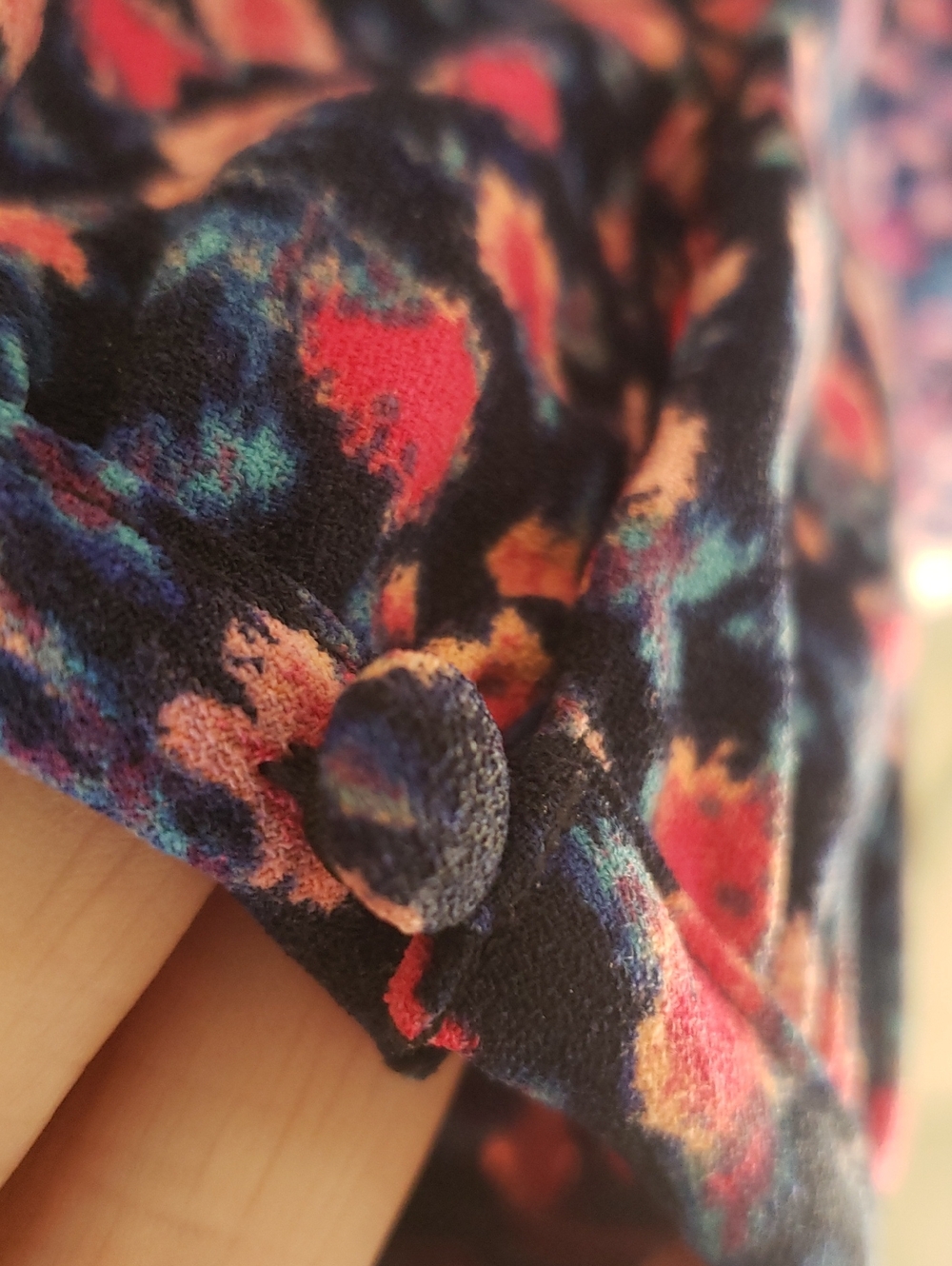 J.Crew Navy Pink Floral Split V-Neck Crepe Blouse Balloon Sleeve Size S - Picture 9 of 12
